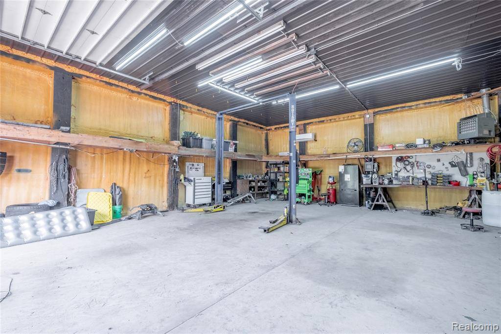 Birch Run, MI 48415,8780 Dixie Highway