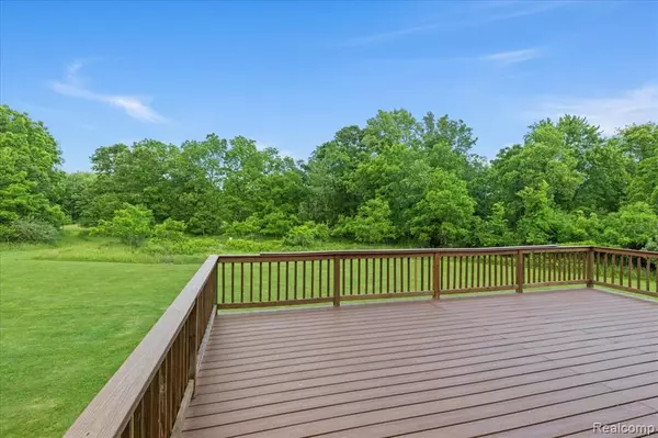 Oxford, MI 48371,1242 Meadowbrook Court