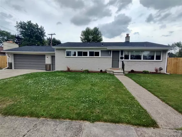 Clinton Twp, MI 48035,22252 Dale Allen Street