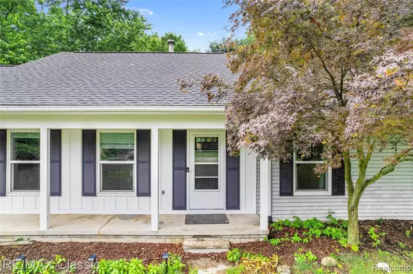 Novi, MI,24723 Glenda Street