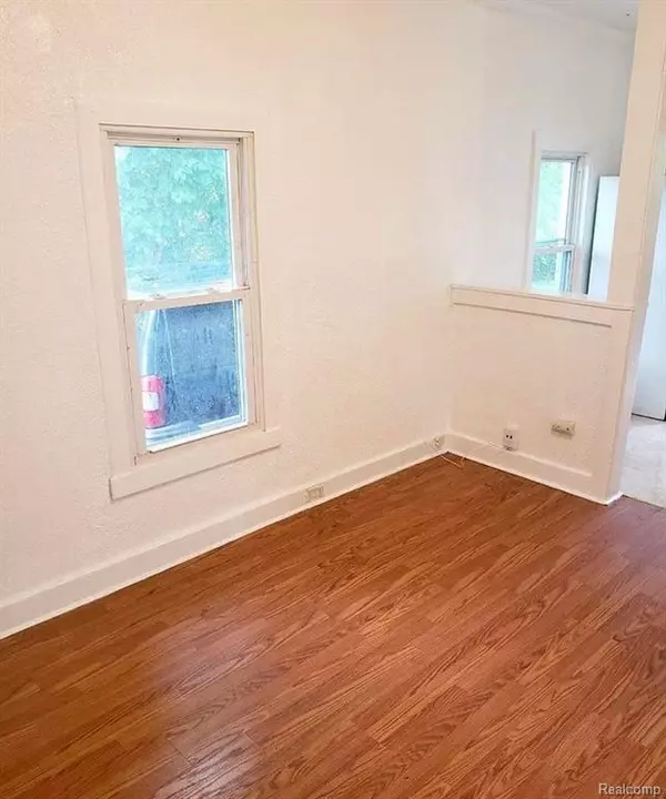 Pontiac, MI 48342,163 Seward Street