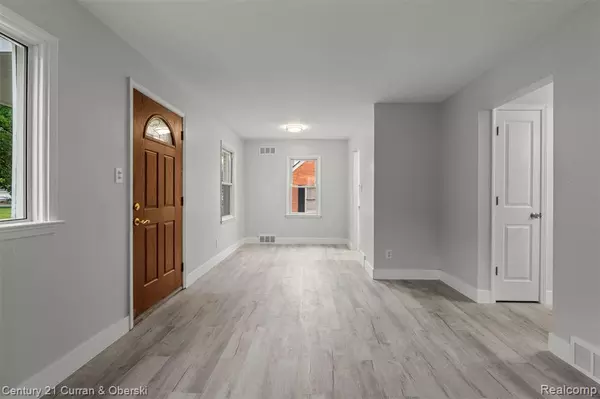 Dearborn, MI 48124,3244 McKinley Street