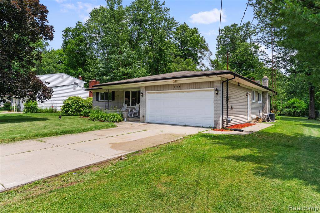 Flint, MI 48507,1304 Pickwick Place