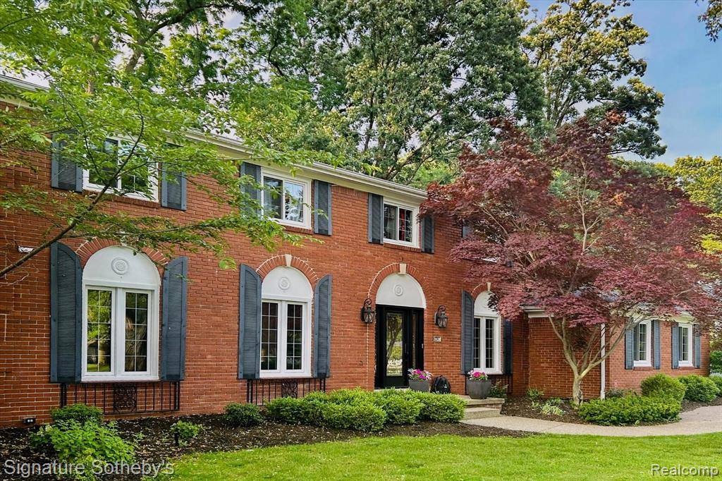 Bloomfield Hills, MI 48301,4438 Stony River Drive