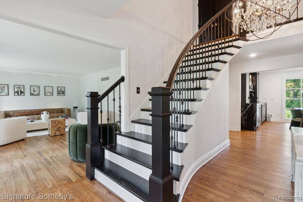 Bloomfield Hills, MI 48301,4438 Stony River Drive