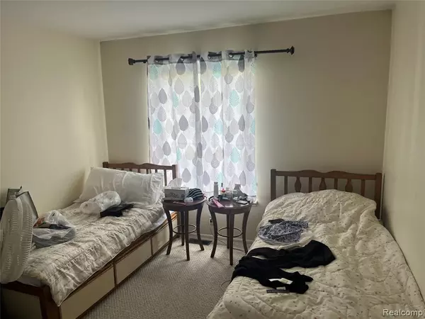 Sterling Heights, MI 48312,11740 Seaton Drive