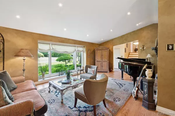 Troy, MI 48084,2650 Binbrooke Drive