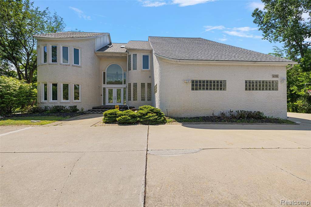 West Bloomfield, MI,6358 Golden Lane
