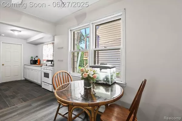 Hazel Park, MI 48030,166 W Milton Avenue