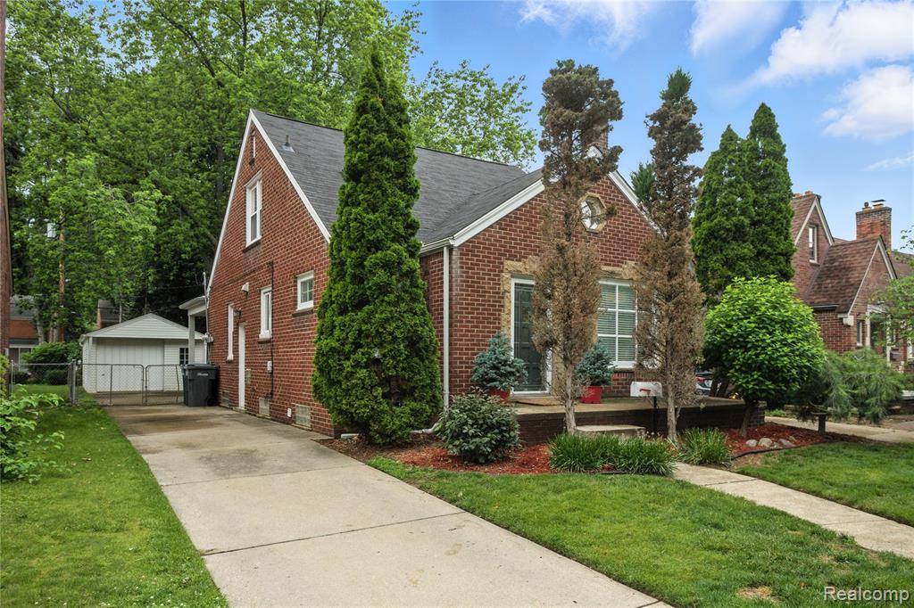 Dearborn, MI 48128,417 N Franklin Street