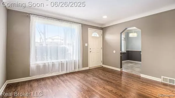 Allen Park, MI 48101,9269 Hubert Avenue