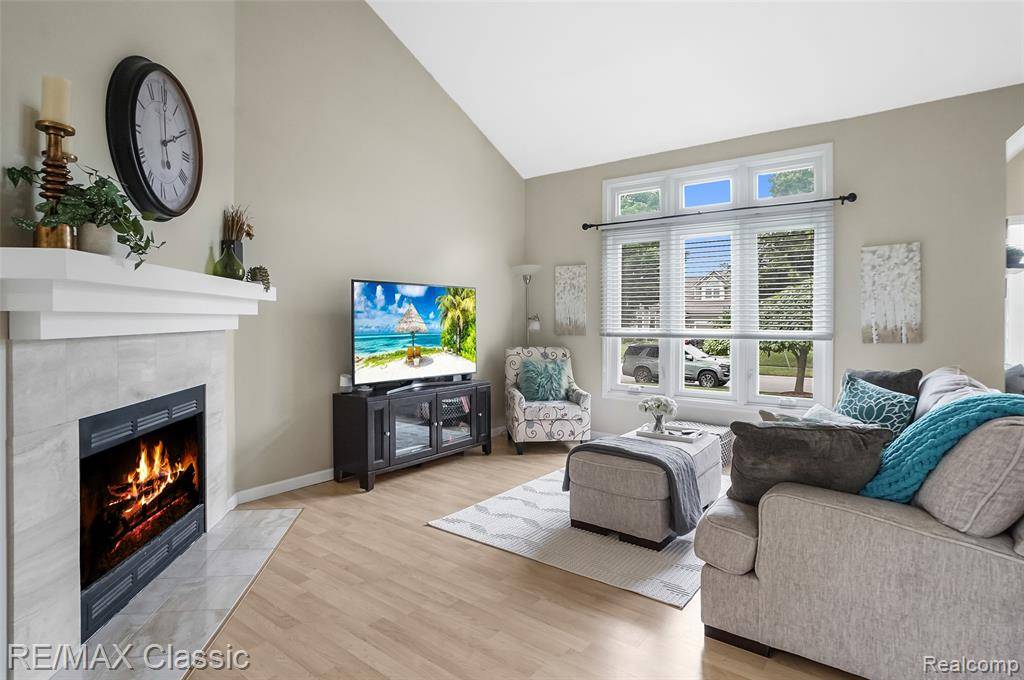 Wixom, MI 48393,473 Hampton Court