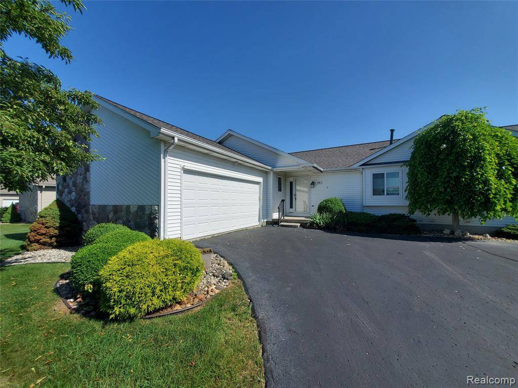 7281 Hawthorne Circle, Goodrich Vlg, MI