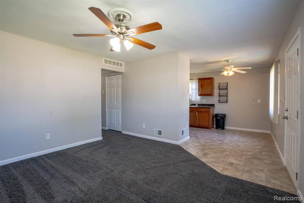 Roseville, MI 48066,27878 Van Howe Street