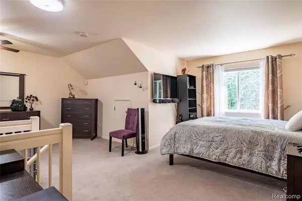 Sterling Heights, MI 48310,5568 Seabreeze Lane