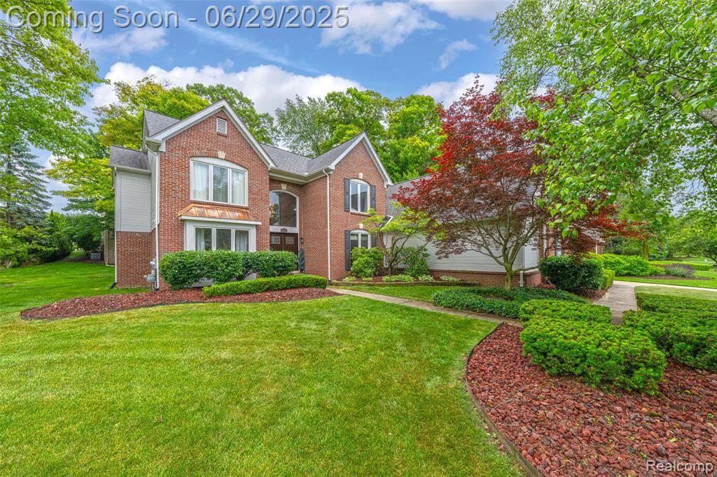 4240 Blue Heron Drive, Auburn Hills, MI 48326
