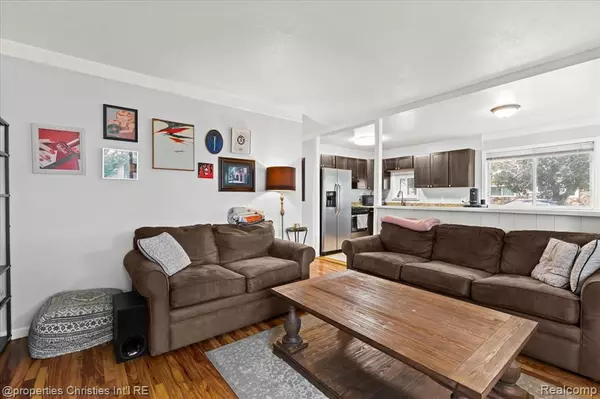 Clinton Twp, MI 48035,20410 Woodward Street