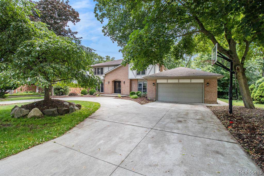 Rochester Hills, MI 48306,1684 Kilburn N Road
