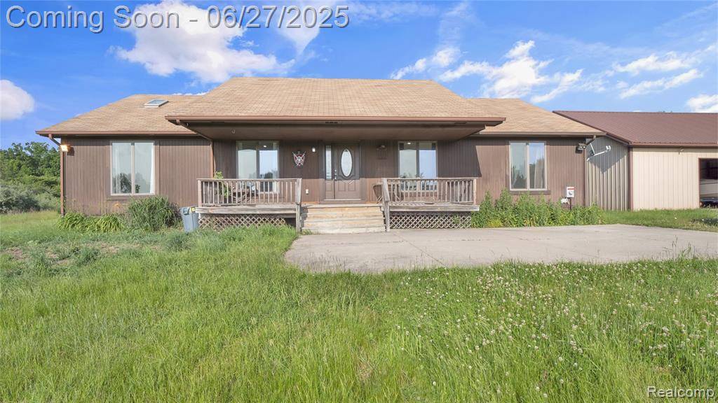 5050 Burton Road, Capac, MI 48014