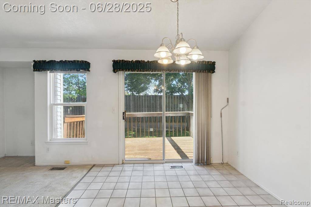 Woodhaven, MI 48183,22571 Silver Creek Drive