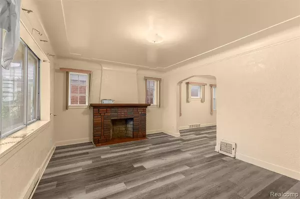 Dearborn, MI 48126,7444 Kendal Street