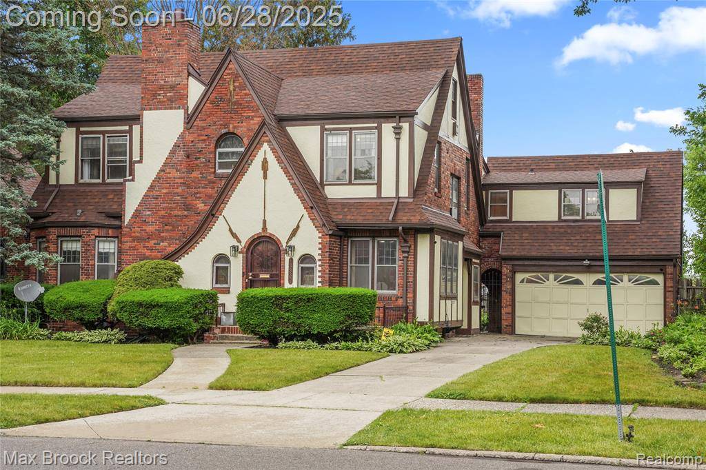 18330 Parkside Street, Detroit, MI 48221