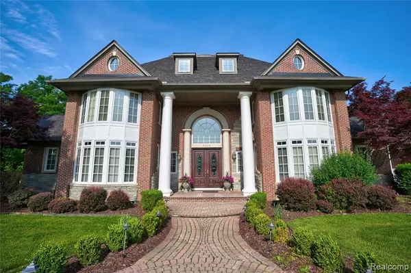 Grand Blanc, MI 48439,8356 Misty Meadows