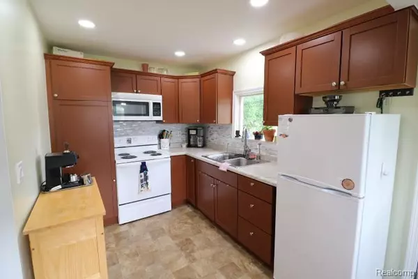 Davison, MI 48423,5154 N Irish Road