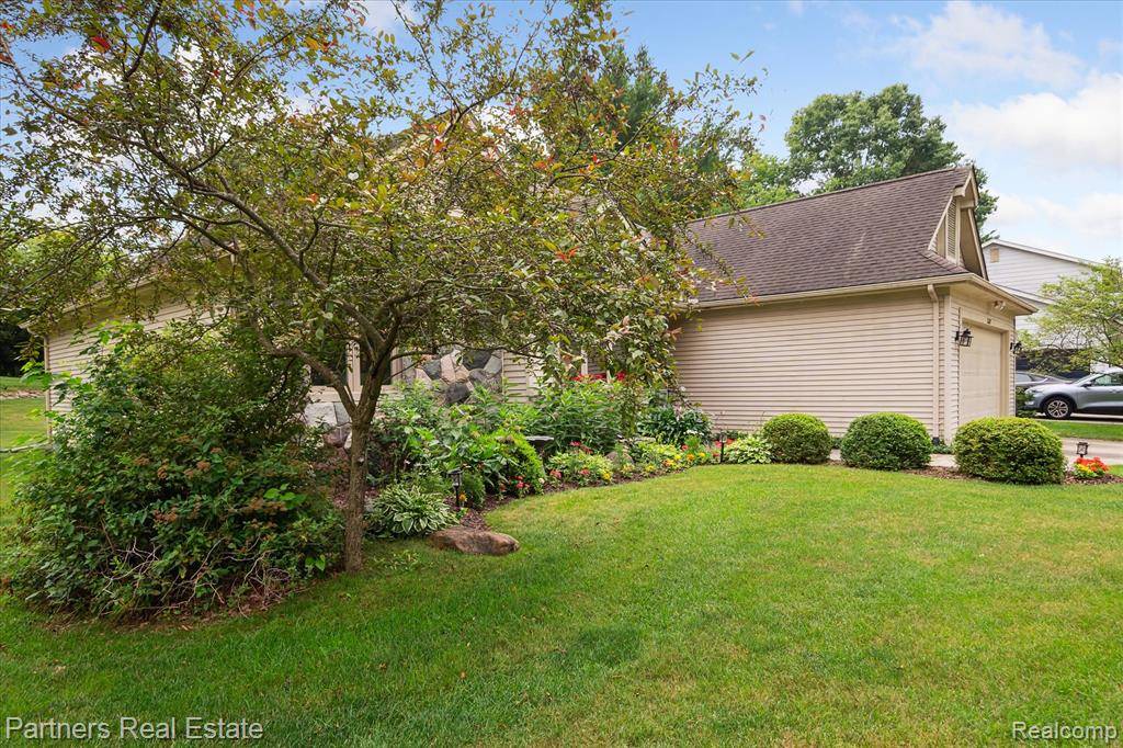 Brighton, MI 48114,1369 Hunter Road