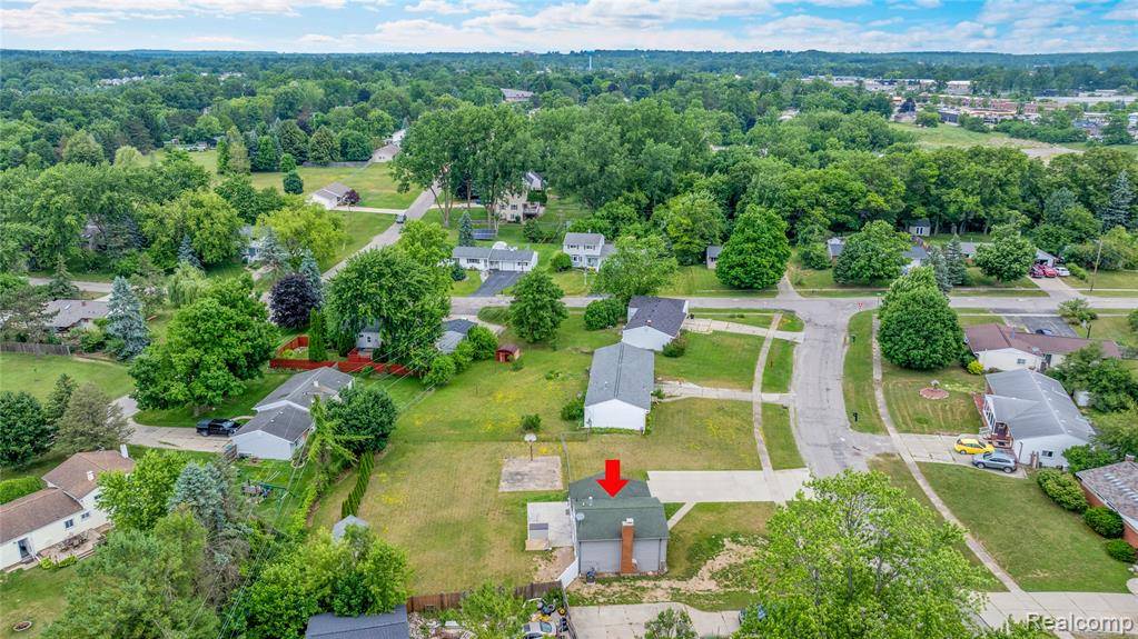 Oxford, MI 48371,1352 Athlone Street