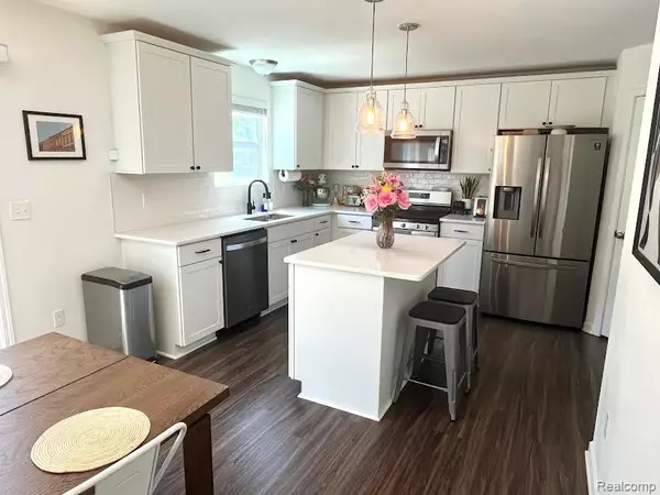 Ypsilanti, MI 48197,9568 S Nature View Lane
