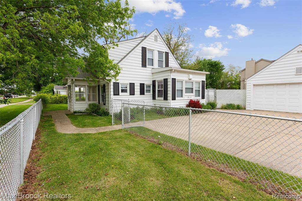 Troy, MI 48083,1812 JOHN R Road