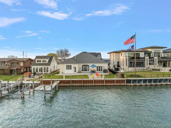 Harrison Township, MI,32560 N River Road