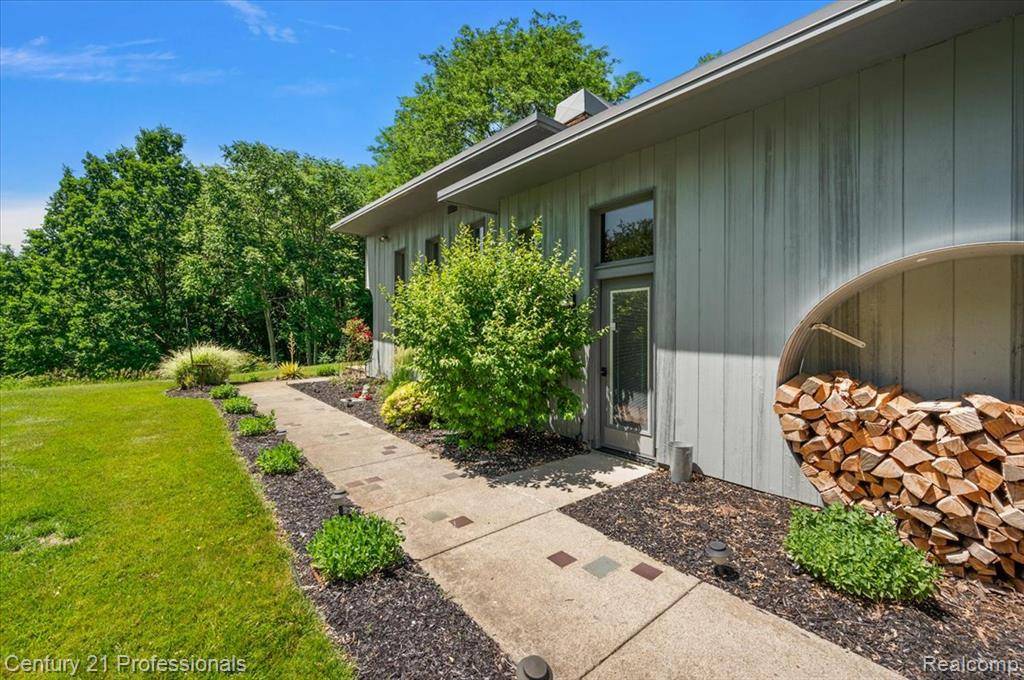 Oxford, MI 48370,451 Markwood Drive