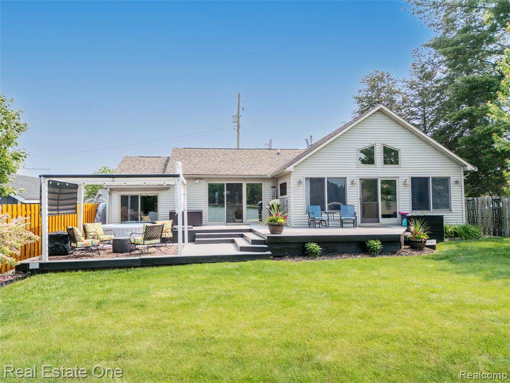 Linden, MI 48451,16384 Whitehead Drive