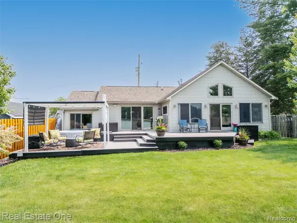 Linden, MI 48451,16384 Whitehead Drive