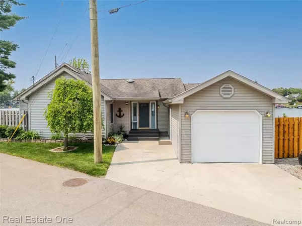 Linden, MI 48451,16384 Whitehead Drive