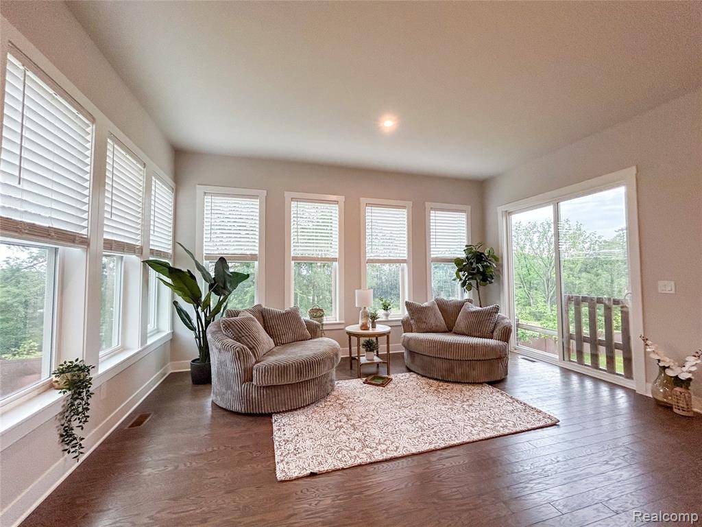 Ann Arbor, MI 48105,592 CONCORD PINES Drive