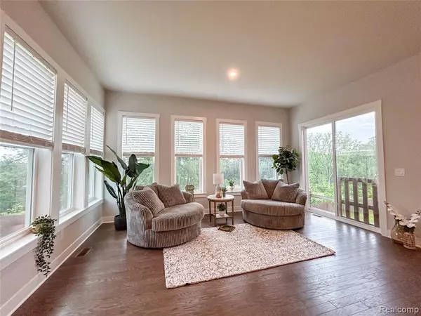 Ann Arbor, MI 48105,592 CONCORD PINES Drive