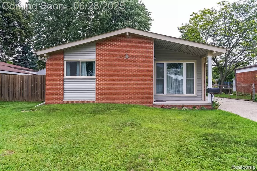 26298 Tawas Street, Madison Heights, MI 48071