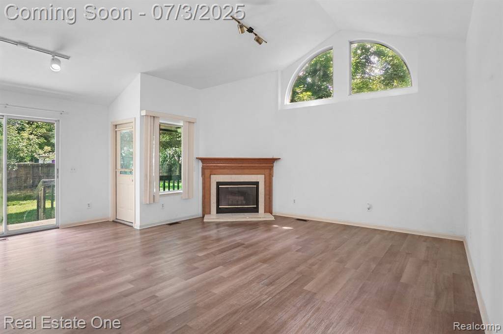 Troy, MI 48085,6770 John R Road