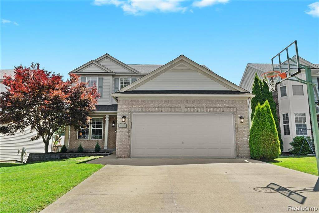 1032 Tudor Lane, Howell, MI 48843