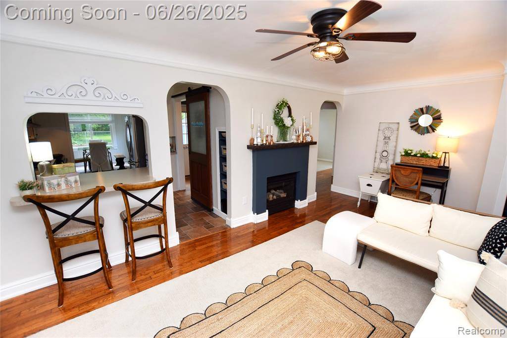 Fenton, MI 48430,507 W Caroline Street