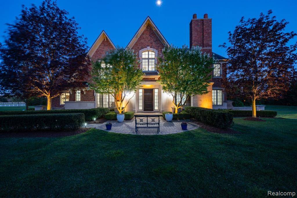 514 CHASE Lane, Bloomfield Hills, MI 48304