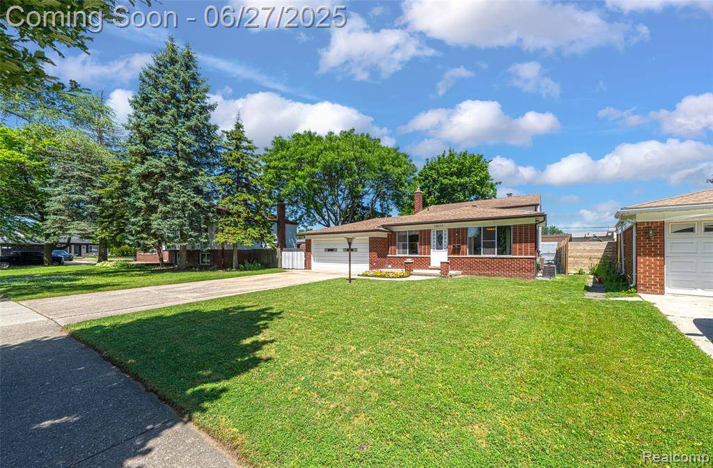 Warren, MI 48088,15117 Adams Avenue