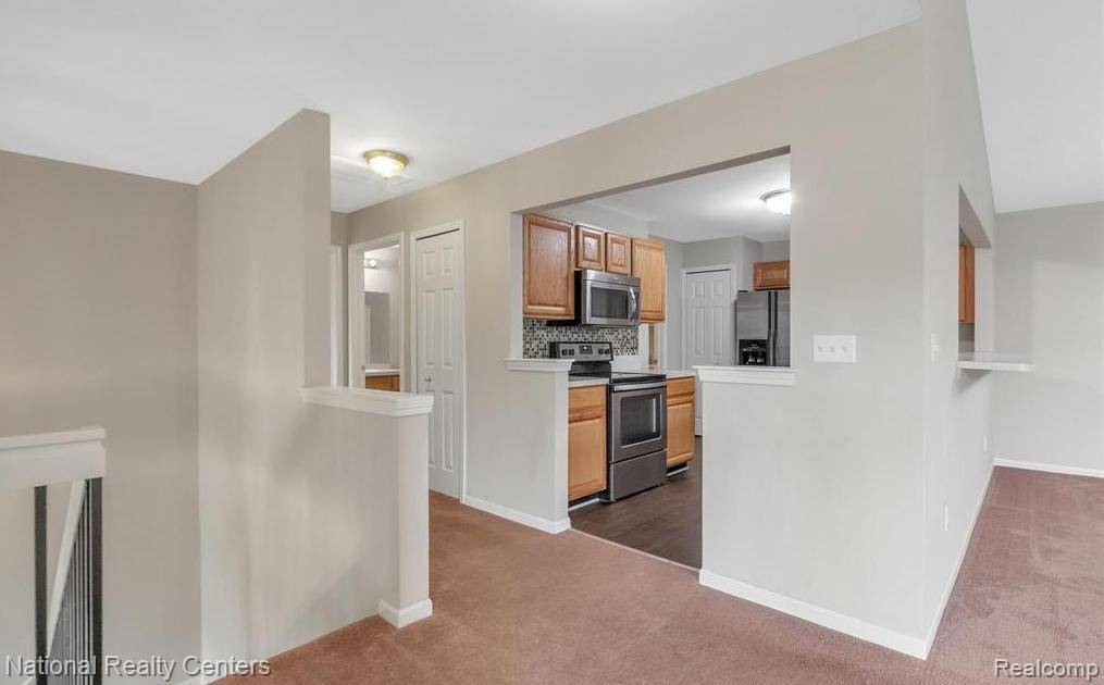 Northville, MI 48168,16707 CARRIAGE Way