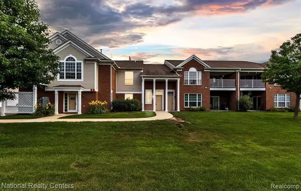 Northville, MI 48168,16707 CARRIAGE Way