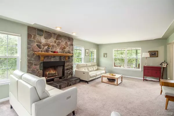 Fenton, MI 48430,10448 Faussett Road