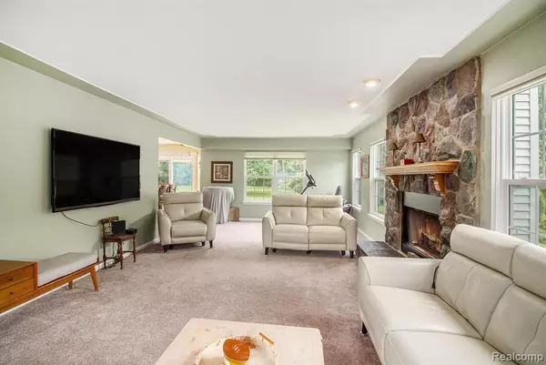 Fenton, MI 48430,10448 Faussett Road