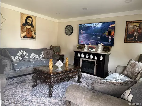 Warren, MI 48089,26615 Richard Drive